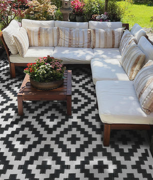 Groot Outdoor Vloerkleed - Opvouwbaar & Omkeerbaar - Plastic Riet - Voor Tuin, Camping, Strand & RV