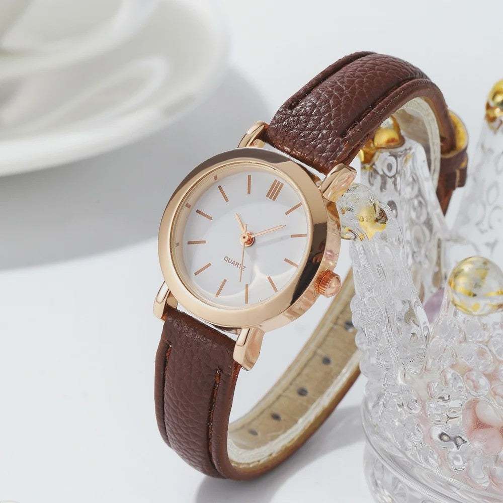 Chique Dameshorloge met Leren Band - Stijlvol en Casual Quartz Horloge