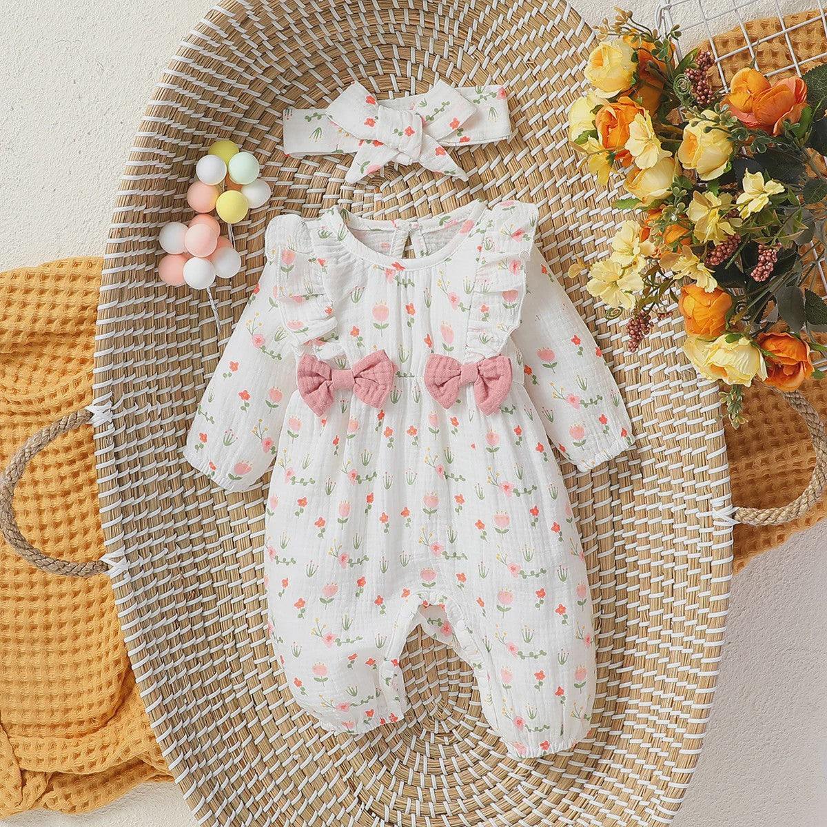 Schattige Baby Meisjes Jumpsuit met Bloemenprint, Lange Mouwen, Strikjes & Hoofdband - 0-6 Maanden
