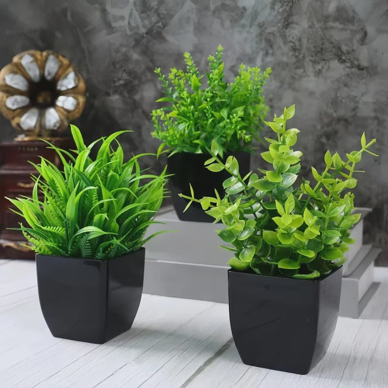 Kunstplant in Zwarte Pot - Decoratieve Groene Plant voor Huis, Kantoor & Feest