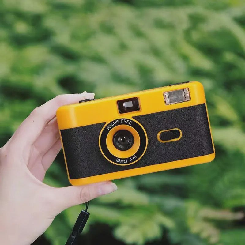 Retro 35mm Filmcamera met Ingebouwde Flits - Herbruikbaar en Stijlvol