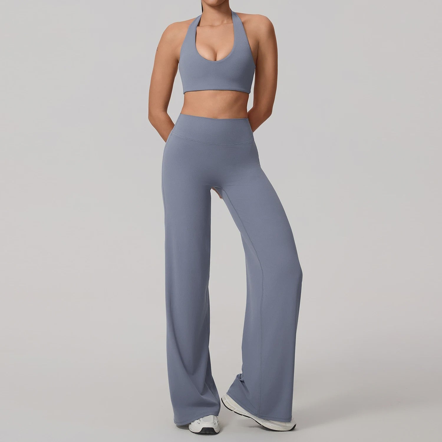 Dames Sportset: Sneldrogende Yoga Top met U-hals en Bell-Bottoms