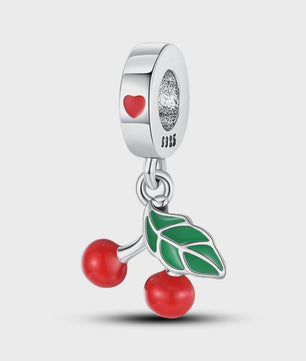 Zilverkleurige Fruit Bedels: Aardbei & Kers - Perfect voor DIY Armbanden