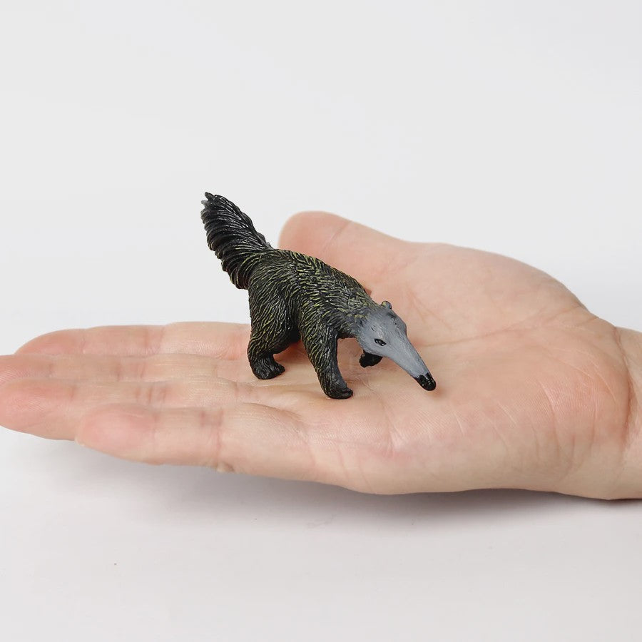Realistische Dierenfiguren: Miereneter, Tapir, Schuifdiertje & Gordeldier - Educatief Speelgoed voor Kinderen