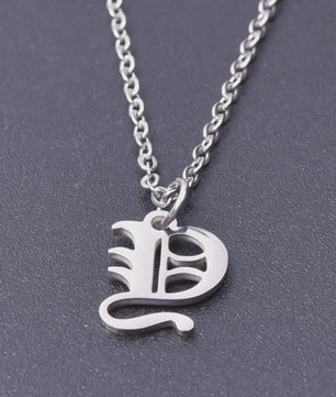 RVS Initiaal Ketting met Oude Engelse Letterhanger - 26 Letters, Perfect voor Hem, Haar of als Koppelkado