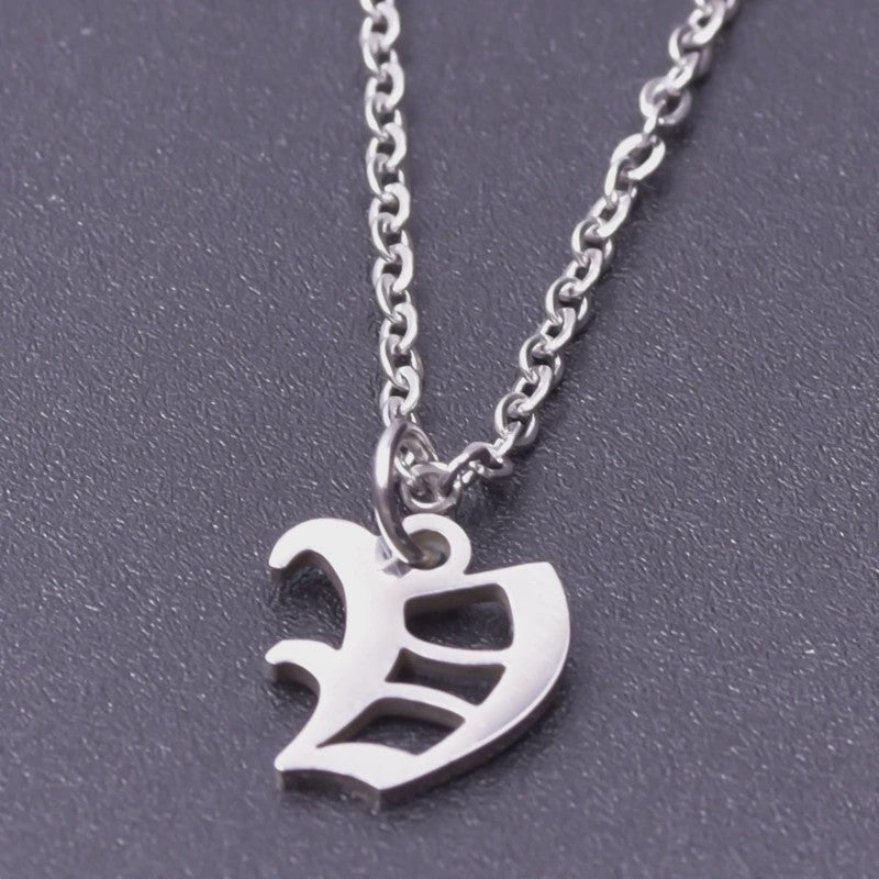 RVS Initiaal Ketting met Oude Engelse Letterhanger - 26 Letters, Perfect voor Hem, Haar of als Koppelkado
