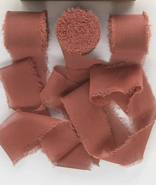 Handgemaakte Satijn Chiffon Lint Set - 3 Rollen van 5m met Rafeleffect voor Bruiloft, Cadeau & DIY Decoratie