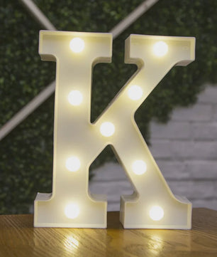 Decoratieve LED Letter & Cijfer Lampen - Creëer Sfeer met Warm Licht