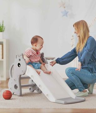 AIYAPLAY Giraffe Kinder Glijbaan met Basketbalring en Klimmuur - Indoor Speelplezier