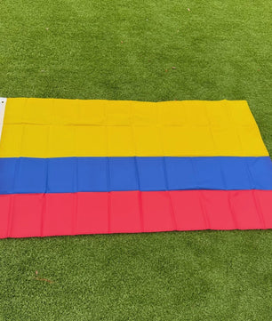 Colombiaanse Vlag 150x90cm - Duurzaam Polyester, Dubbel Gestikt voor Binnen en Buiten