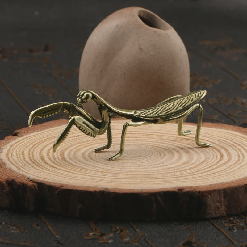 Antiek Messing Bidsprinkhaan Ornament - Miniatuur Insectbeeldje voor Bureau & Feng Shui