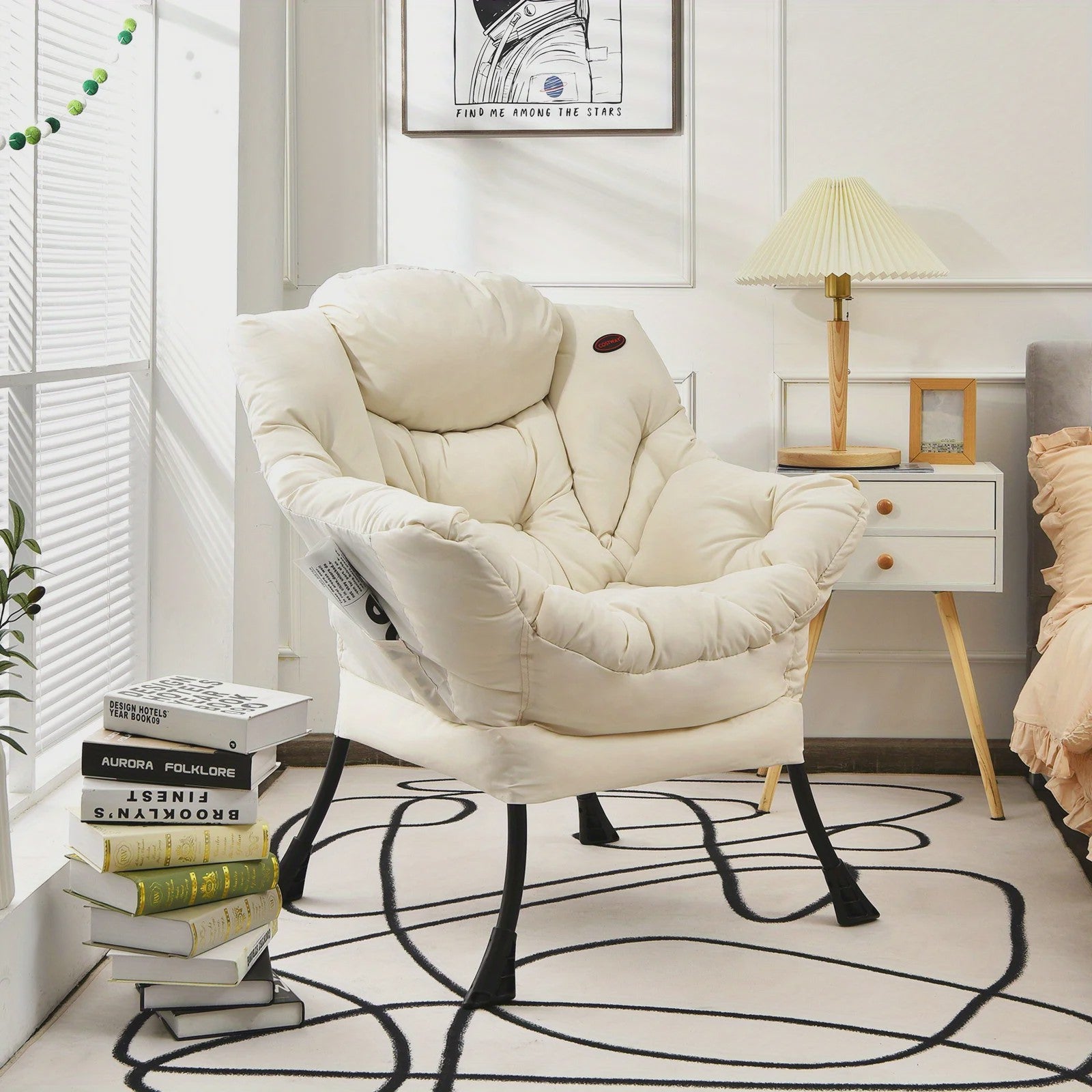 Moderne Beige Fauteuil met Zijvak - Comfortabele Relaxstoel