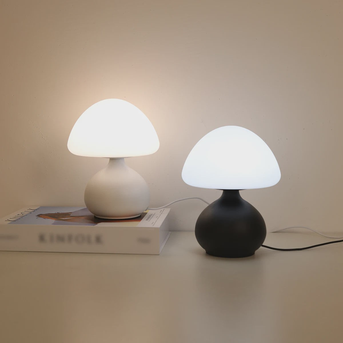 Moderne Mushroom Tafellamp met 3 Kleurinstellingen en Traploos Dimmen - Sfeervolle Huisdecoratie