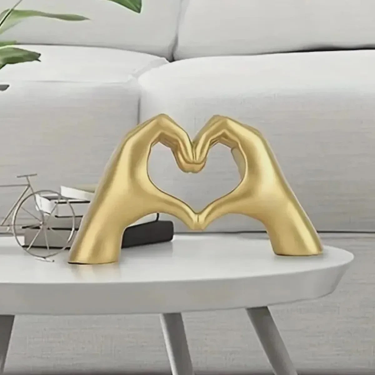 Moderne Hart Hand Gebaar Sculptuur - Abstracte Decoratie voor Bureau & Huis
