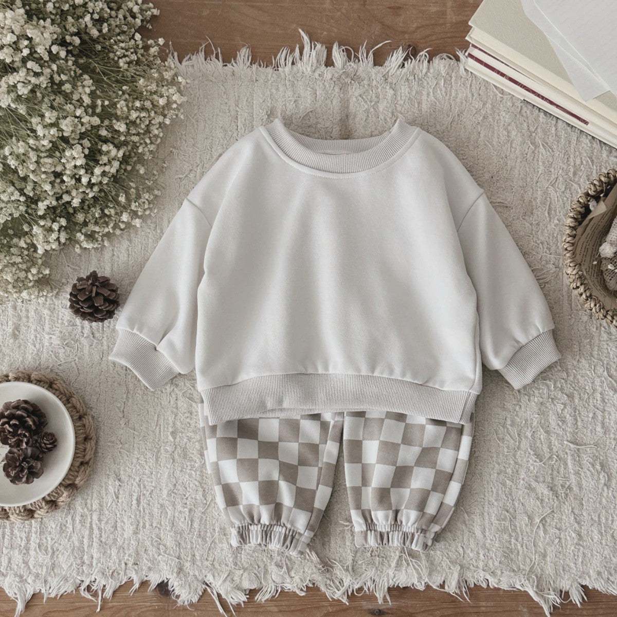 Baby Kleding Set: Comfortabele Longsleeve Top & Schakakbord Broek - Herfst Collectie