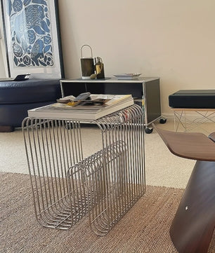 Scandinavische Metalen Bijzettafel - Minimalistisch Design met Boek- en Tijdschriftenopslag