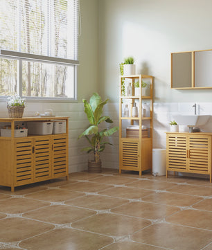 HOMCOM Bamboe Kolomkast Badkamer - 4 Niveaus met Kastje - 140 cm Hoog