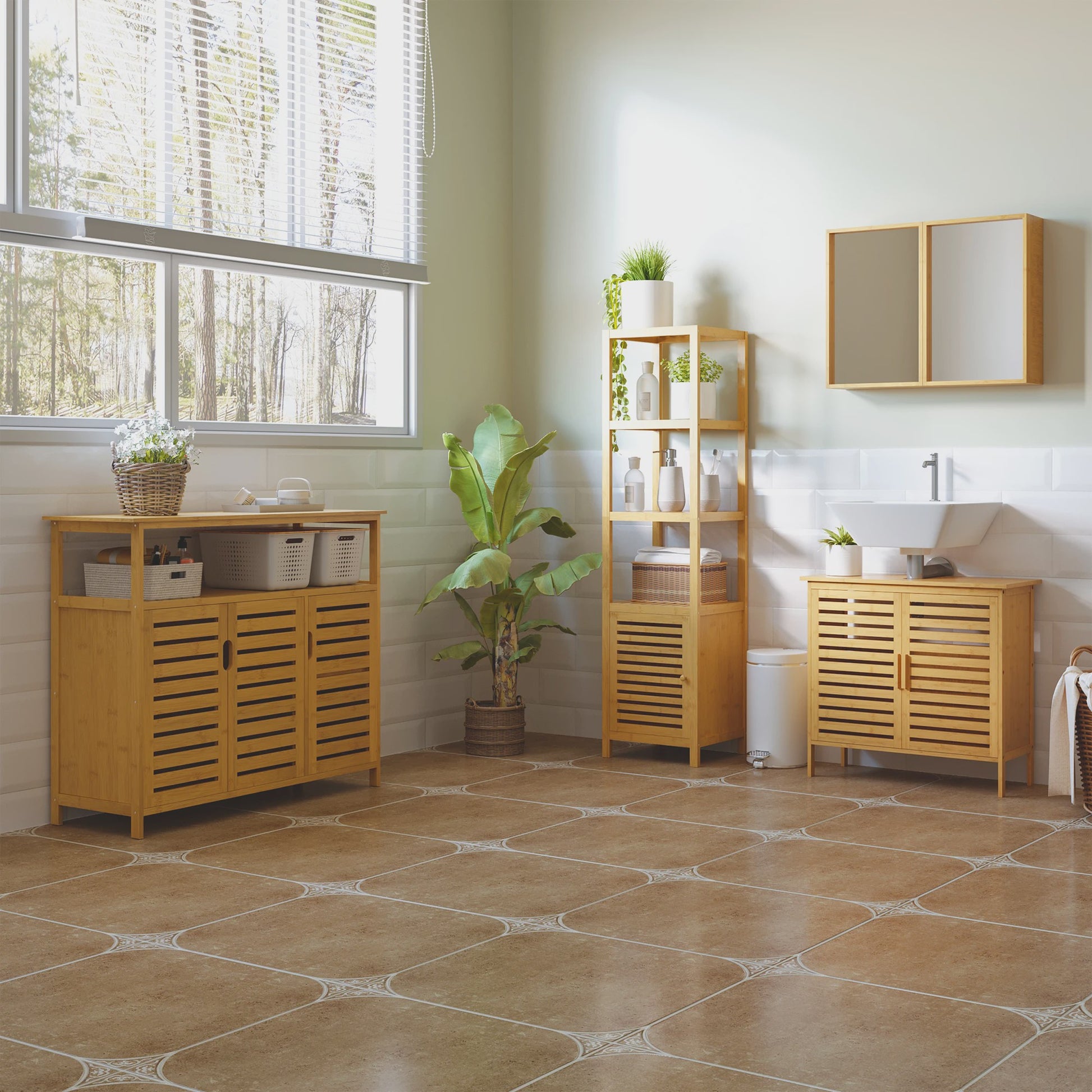 HOMCOM Bamboe Kolomkast Badkamer - 4 Niveaus met Kastje - 140 cm Hoog