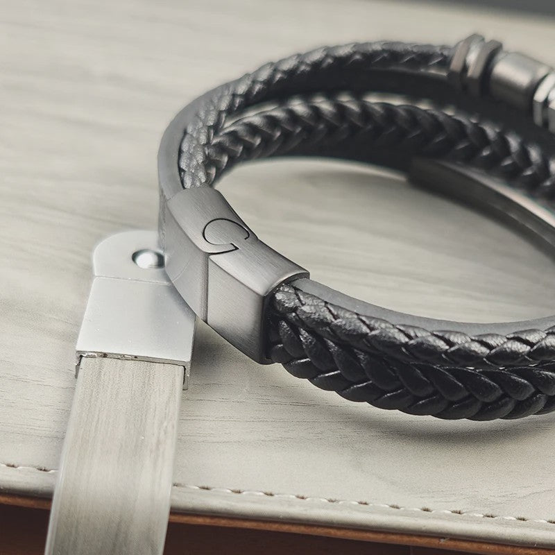 Luxe Heren Armband van Gevlochten Leer met Magnetische Sluiting en RVS Details