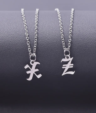 RVS Initiaal Ketting met Oude Engelse Letterhanger - 26 Letters, Perfect voor Hem, Haar of als Koppelkado