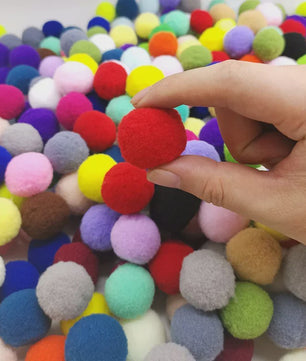 Mix van Zachte Pompoms (8-30mm) voor Knutselen, Decoratie & Speelgoed