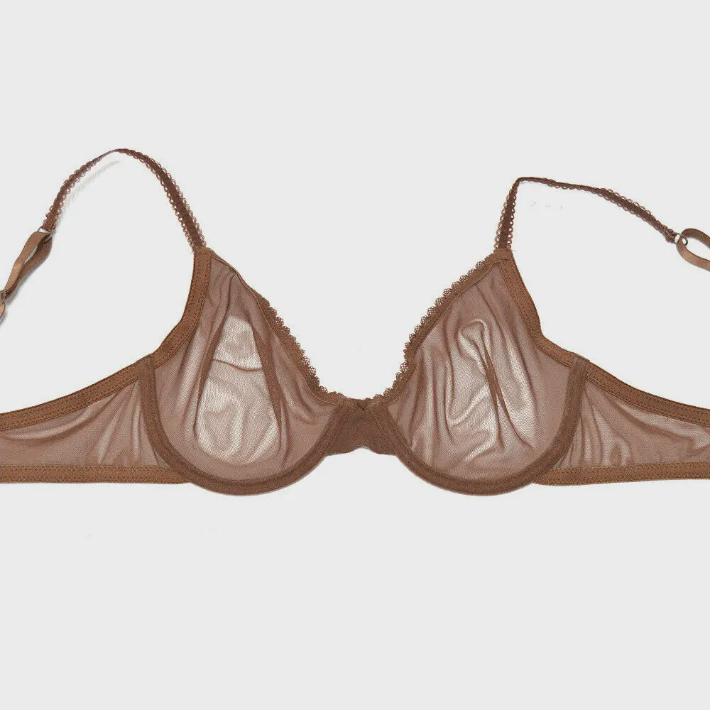 Luxe Kanten Lingerie Set: Transparante BH met Grote Cup en Bijpassende Slip