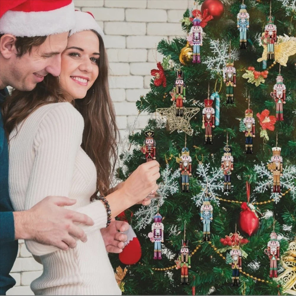 12x Houten Notenkraker Kersthanger - Decoratie voor Kerstboom & Nieuwjaar