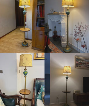Luxe Retro Vloerlamp met Stoffen Kap en Handig Bijzettafeltje