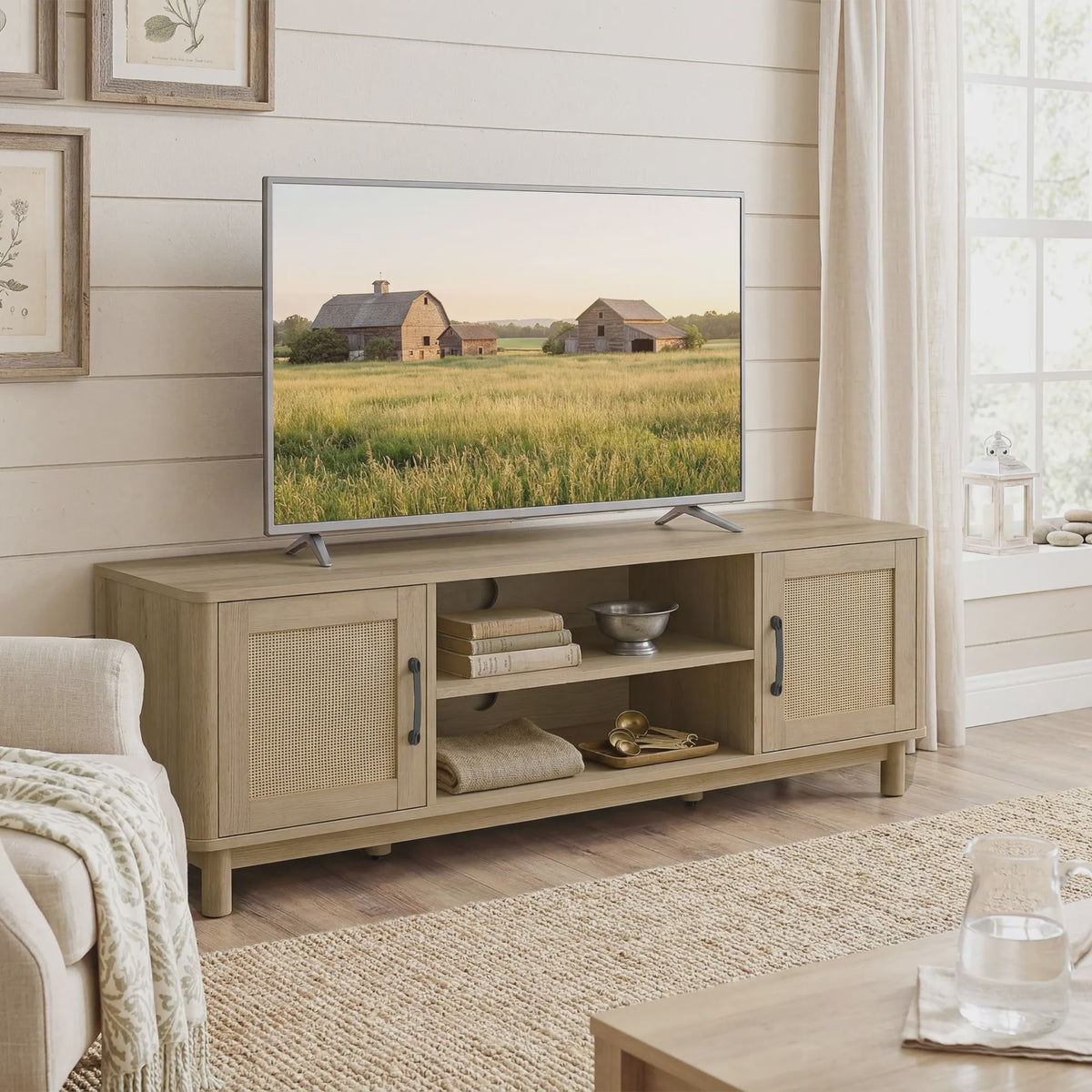 Stijlvol TV Meubel 135cm met Rotan Deuren & Open Vakken - Oak Look - Tot 65 Inch