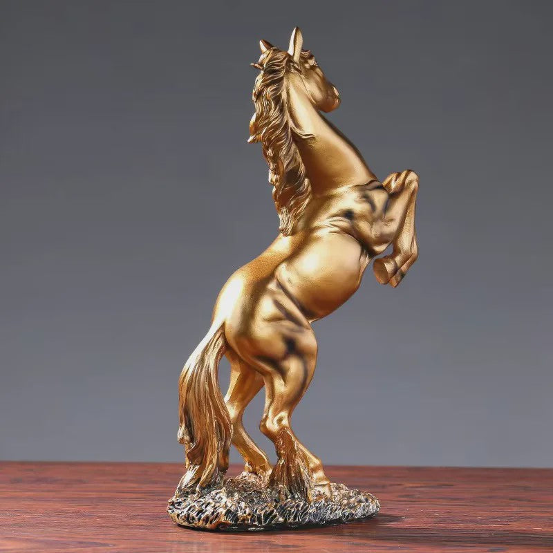 Luxe Winst Paard Statue - Stijlvolle Hars Decoratie voor Woonkamer, Kantoor & Bureau