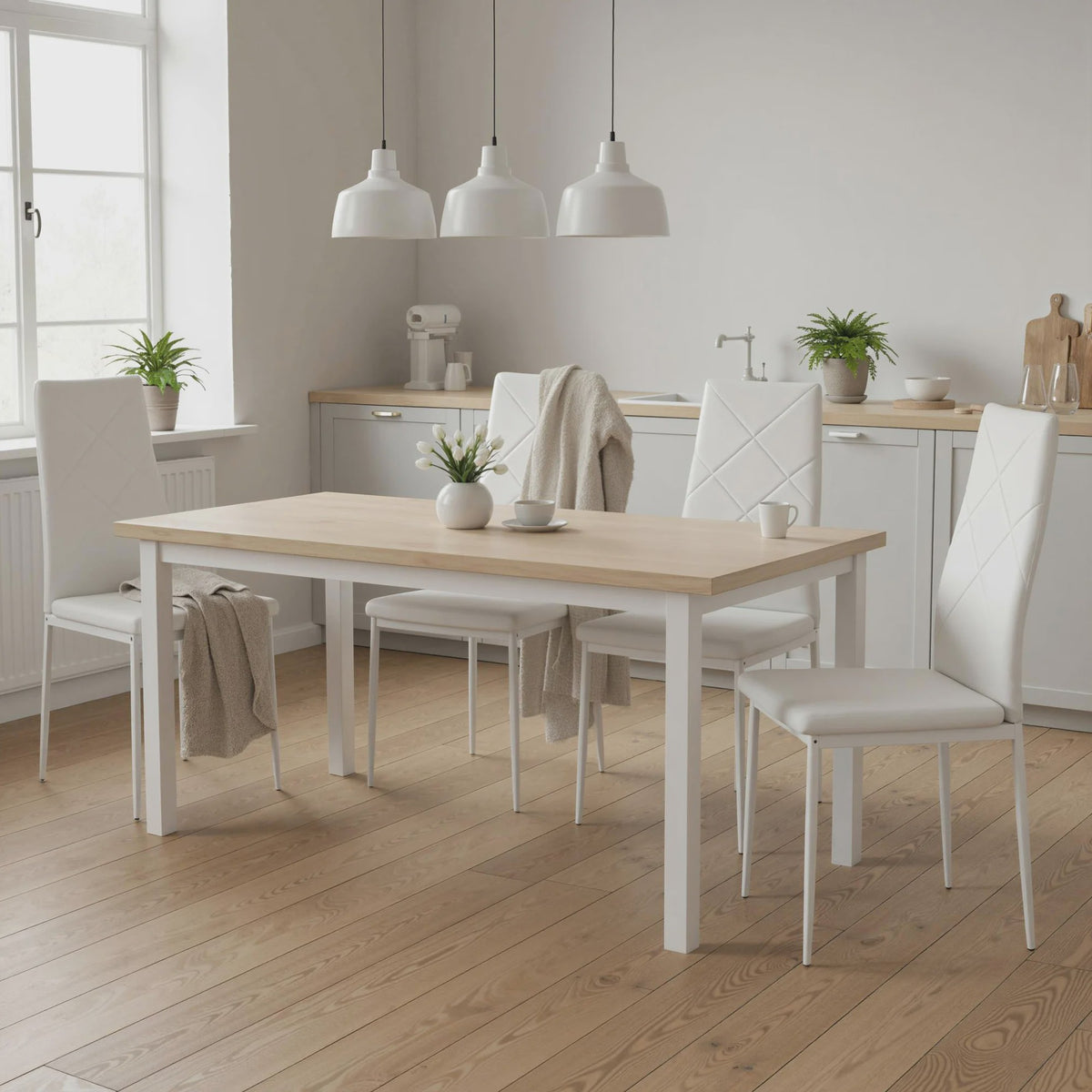 Set van 4 Witte Eetkamerstoelen met Synthetische Bekleding en Stalen Poten
