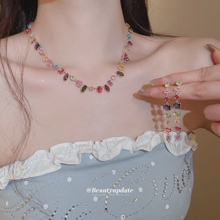 Luxe Goudkleurige Ketting met Kleurrijke Kristallen Zirkonia - Dames Sieraden