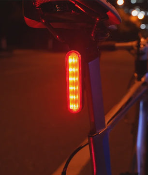 Slimme Fietslamp Achterlicht met Laser & Rem sensor - USB Oplaadbaar, Waterdicht