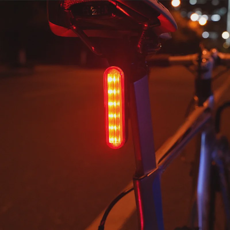 Slimme Fietslamp Achterlicht met Laser & Rem sensor - USB Oplaadbaar, Waterdicht