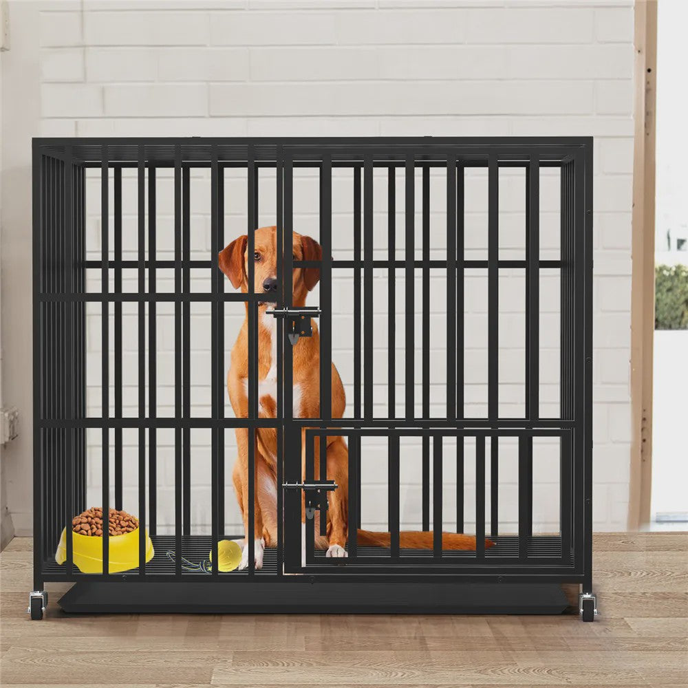 Robuuste Metalen Hondenkennel met 3 Deuren, Wielen en Uitneembare Lade
