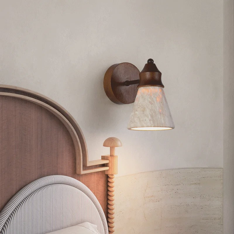 Klassieke Wandlamp van Natuursteen (Geel Travertin) - Sfeervolle Slaapkamerverlichting