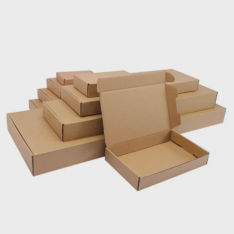 Set van 10/30 Luxe Kartonnen Cadeauboxen - Wit & Bruin, Diverse Maten