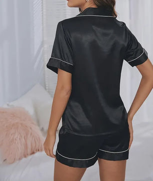 Dames Satijnen Pyjama Set - Korte Mouw & Shorts met Knopen
