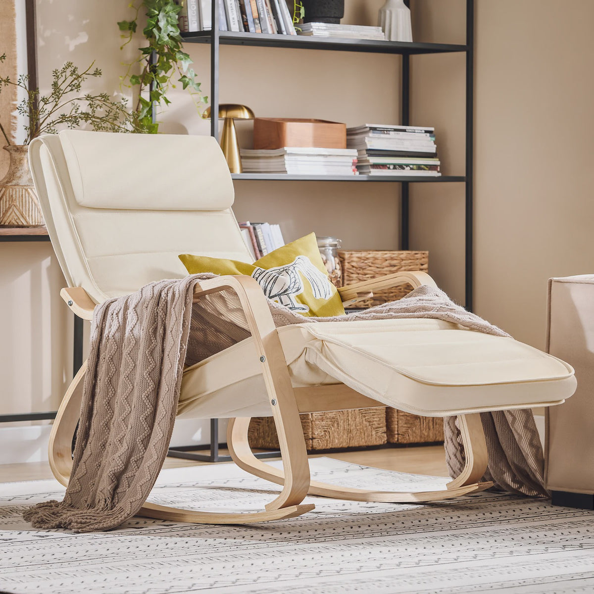 Luxe Schommelstoel Beige met Verstelbare Voetensteun & Draaifunctie | Comfortabel Relaxen