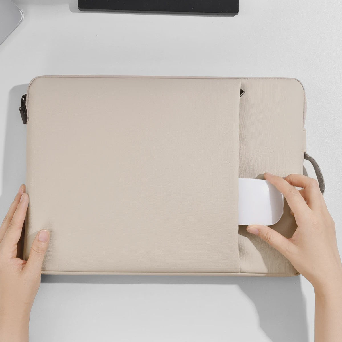 Universele Laptop Sleeve 13.3-15.6 inch - Beschermhoes met Handvat & Extra Vak