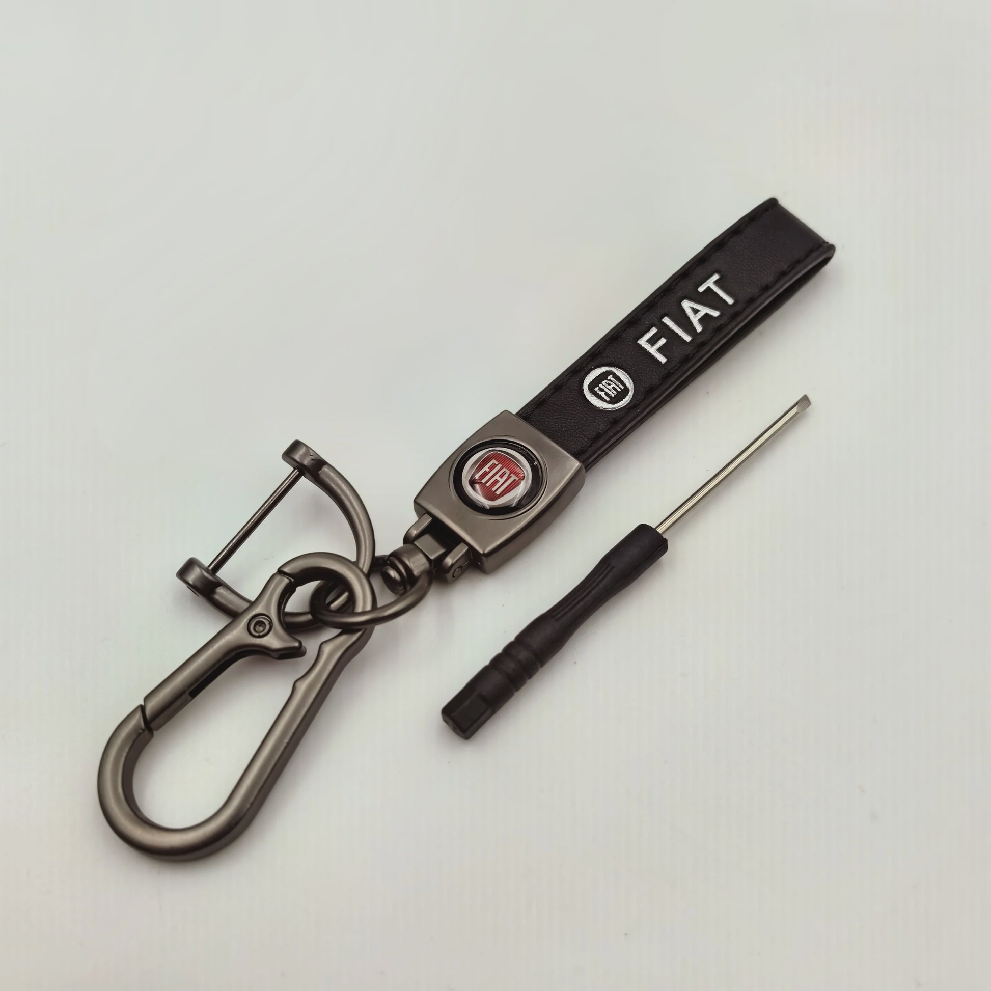 FIAT Autosleutelhanger met Logo - Stijlvolle Sleutelhanger voor Diverse Fiat Modellen