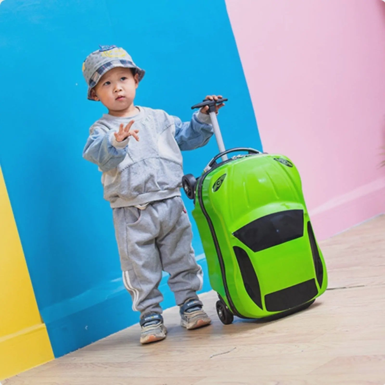 Vrolijke Kinder Koffer op Wielen - Cartoon Auto Design - Lichtgewicht Trolley voor Kinderen (2-10 jaar)