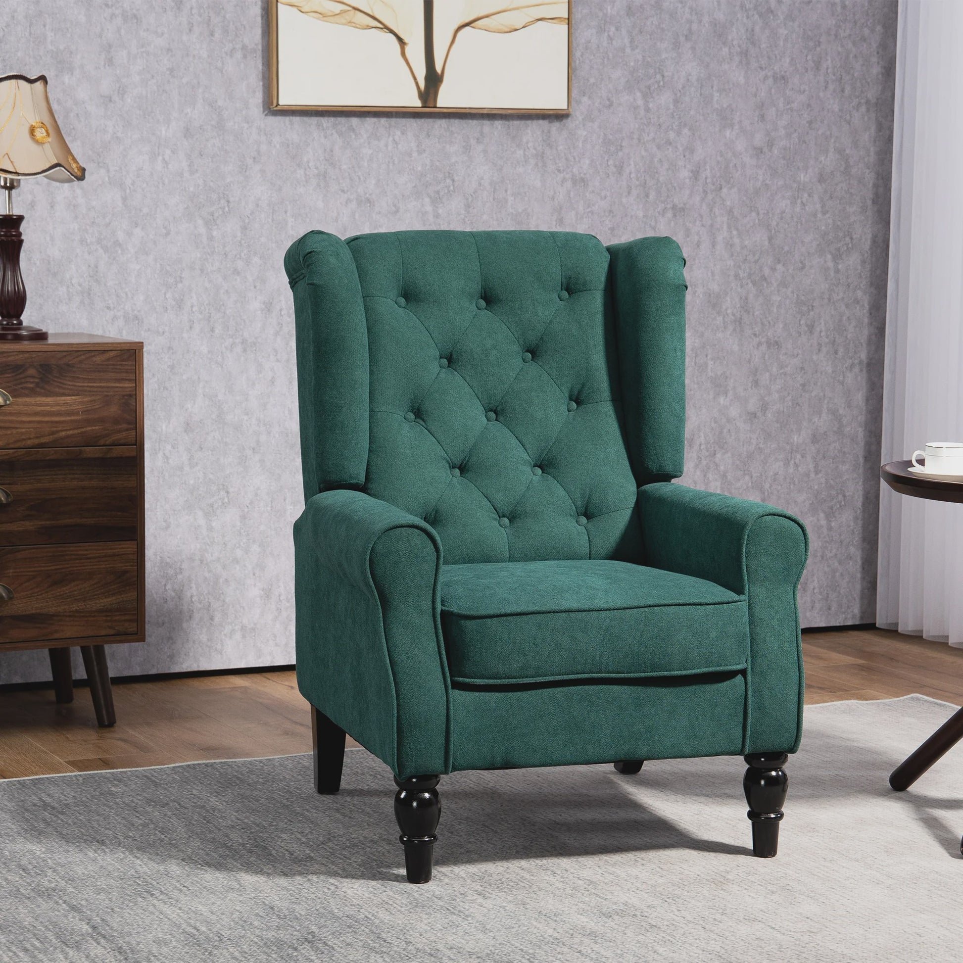 Groene Gestoffeerde Wingback Fauteuil met Brede Zitting en Klassieke Stijl