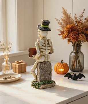 Halloween Skelet Figuur met 'Spooky' Bord - Spookachtige Decoratie voor Huis & Feest