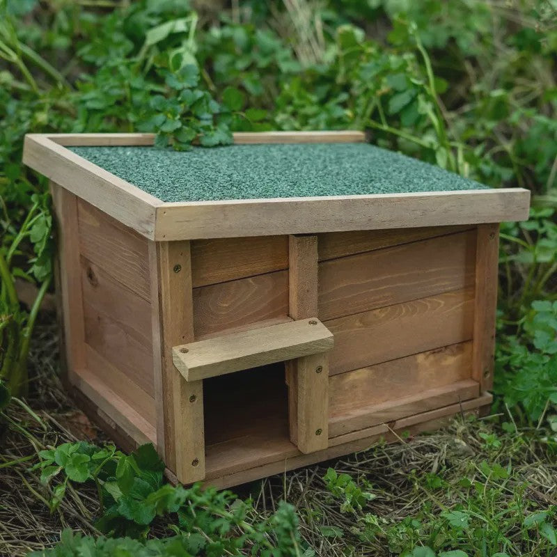 Houten Egelhuisje met Vilt Dak - Veilig Natuurlijk Nest voor Tuindieren