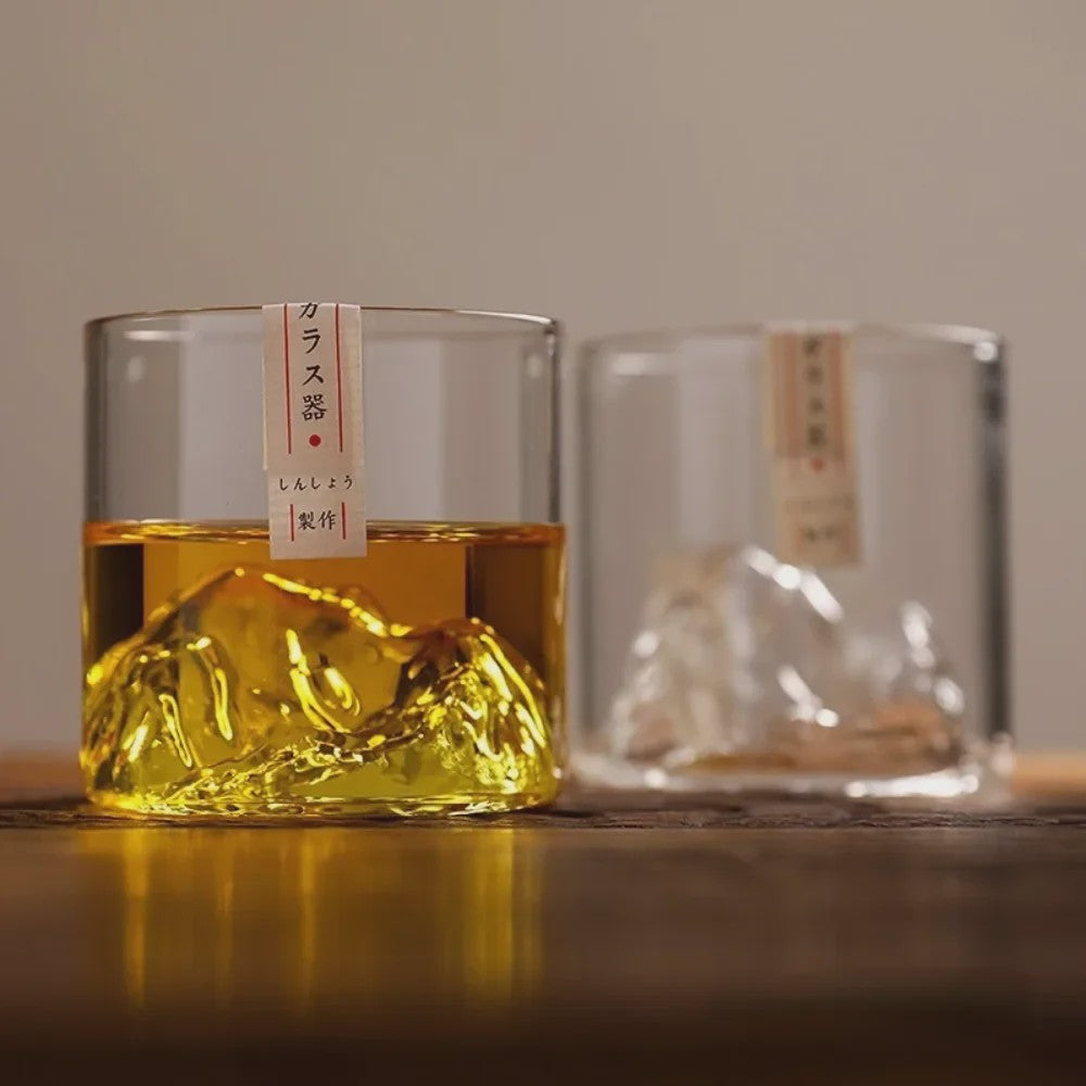Set van 2 Whiskeyglazen met 3D Berg Design - Kristalhelder & Uniek