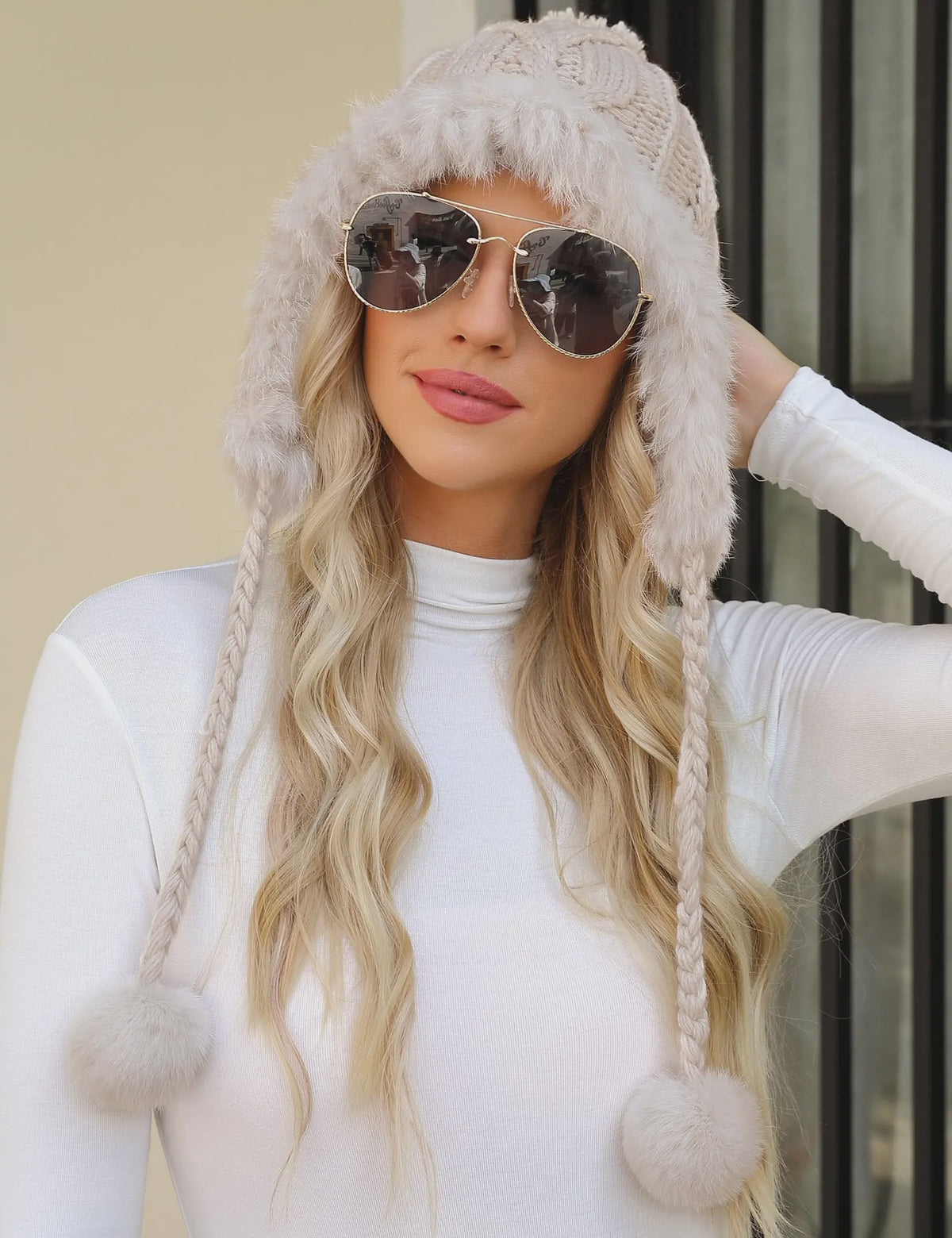 Dames Wintermuts Gebreid met Pompon en Fleece Voering - Warm en Stijlvol
