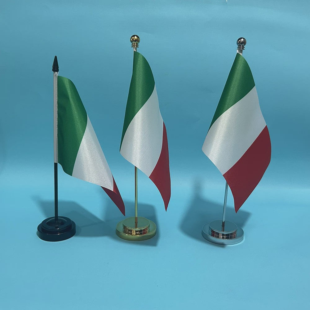 Bureauvlag Italië 14x21cm - Polyester Desk Flag met Standaard