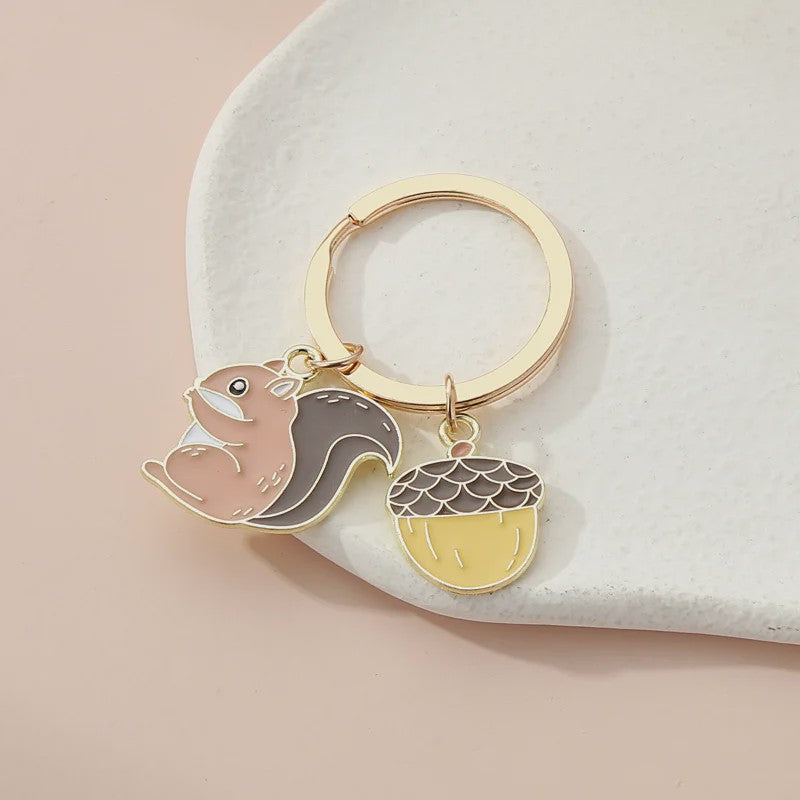 Schattige Eekhoorn & Eikel Sleutelhanger - Handgemaakte Sieraden voor Tas of Sleutels