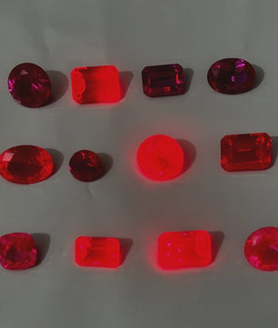 Premium Rode Robijn Edelsteen - Pigeon Blood Kleur - UV Test Geslaagd - Diverse Slijpvormen - Sieraden & Collectie